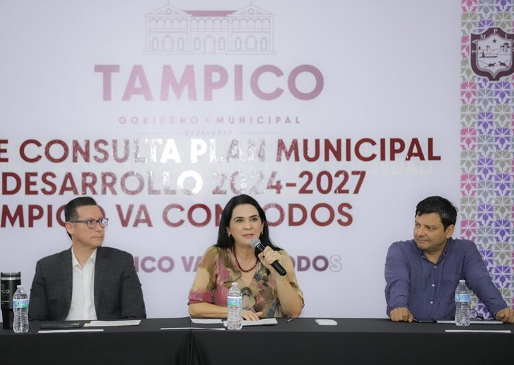 Encabeza Mónica Foro de Consulta para Integración del PMD