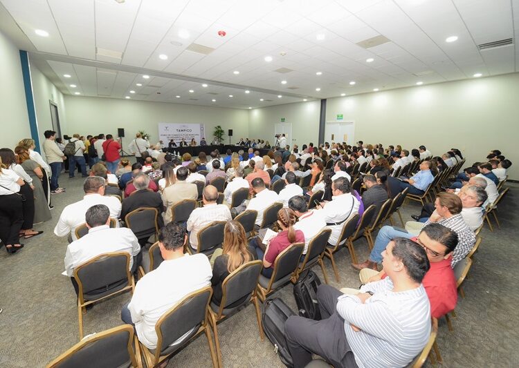 Encabeza Mónica Foro de Consulta para Integración del PMD