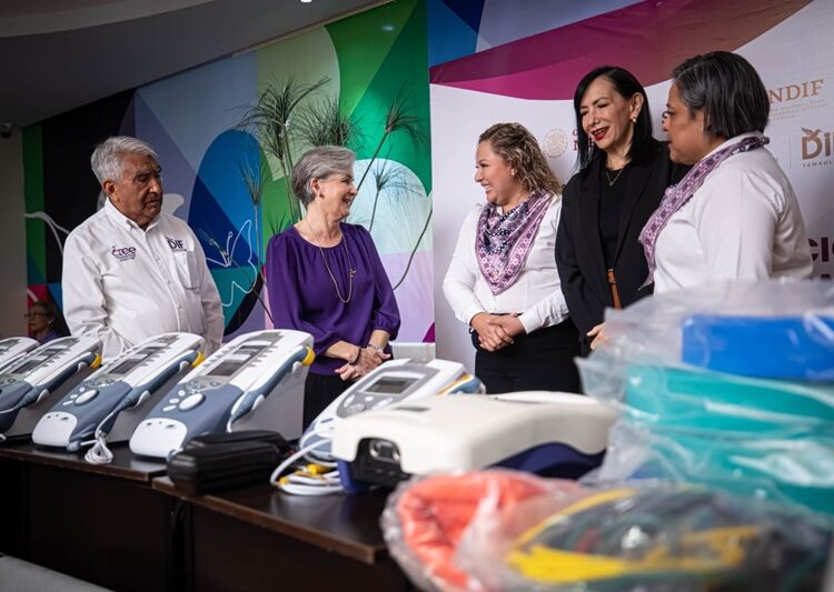 Entrega María de Villarreal prótesis y aparatos ortopédicos