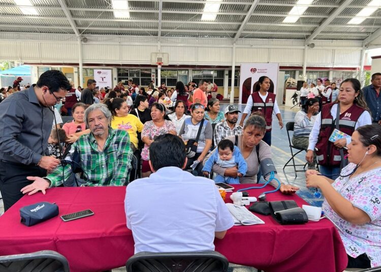 Éxito rotundo en la Brigada “Avanzando para el Bienestar” en el COBAT 02