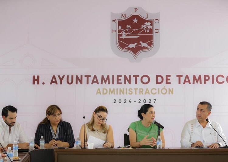 Fortalece Mónica alianzas con el comercio organizado