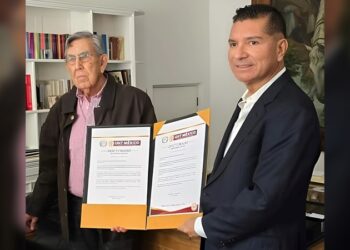 “Honoris Causa a Cuauhtémoc Cárdenas”: Chavira