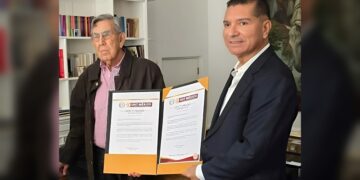 “Honoris Causa a Cuauhtémoc Cárdenas”: Chavira