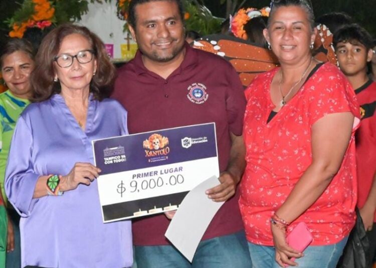 Gran participación en Concurso de Altares en Tampico