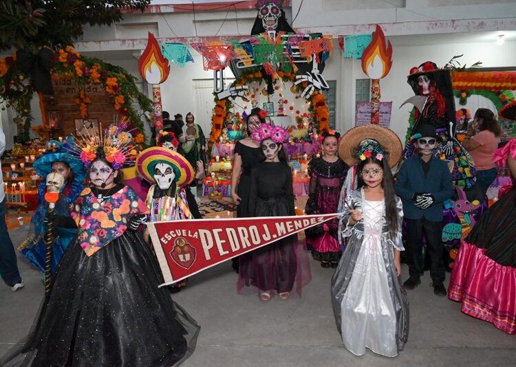 Gran participación en Concurso de Altares en Tampico