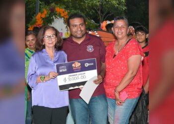 Gran participación en Concurso de Altares en Tampico