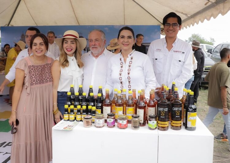 Impulsa Mónica desarrollo turístico y económico en el Sur del Estado