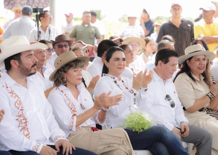 Impulsa Mónica desarrollo turístico y económico en el Sur del Estado