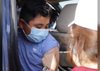 Invita Gobierno de NLD a jornada de vacunación contra influenza Drive Thru