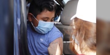 Invita Gobierno de NLD a jornada de vacunación contra influenza Drive Thru