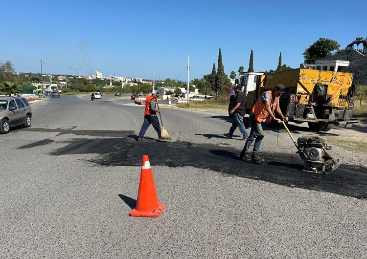 Llega programa de bacheo a 10 colonias de Victoria