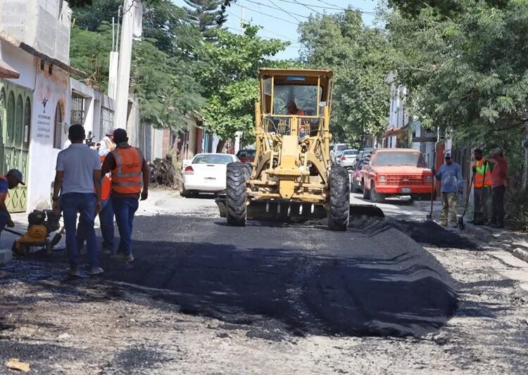 Llega programa de bacheo a 10 colonias de Victoria