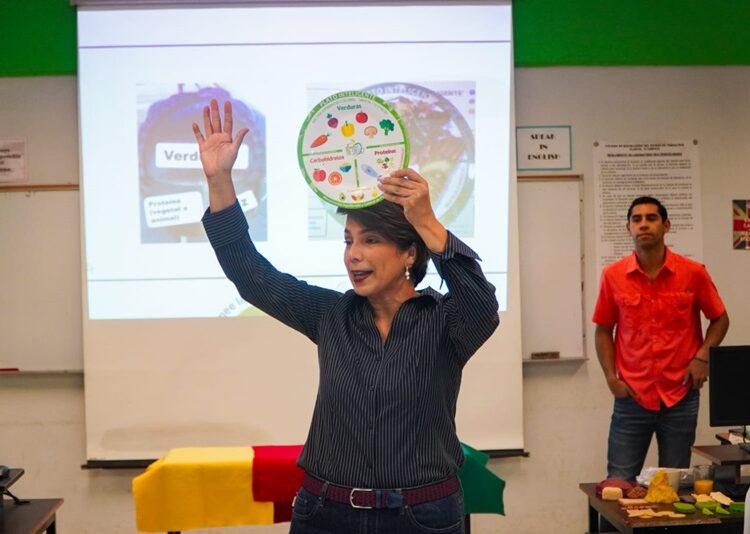 Lleva Gobierno de Mónica beneficios a los jóvenes tampiqueños