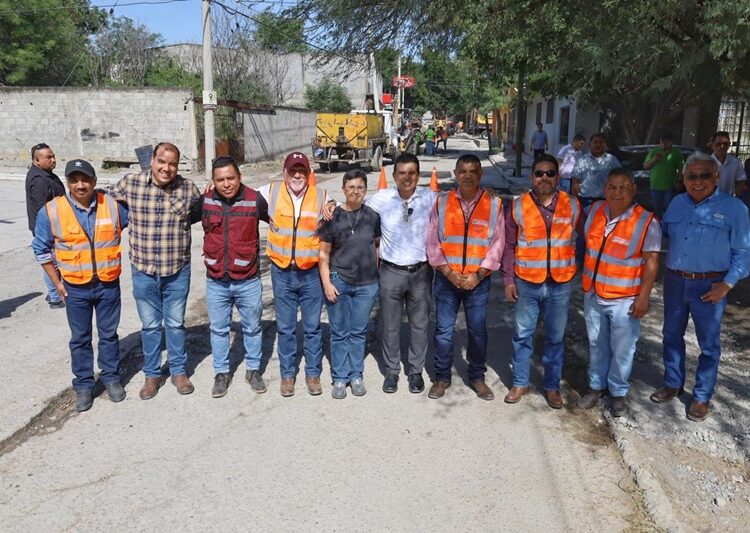 Lleva Lalo Gattás mejoras en servicios públicos y urbanos a colonias del sur