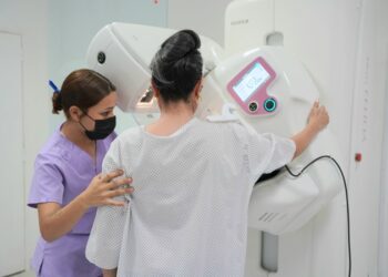 Mantiene DIF NLD lucha contra el cáncer de mama durante noviembre