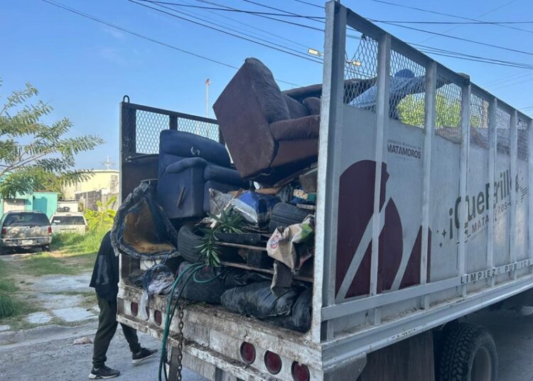 Matamoros avanza con la ‘Jornada de Descacharrización’ en la colonia Las Granjas