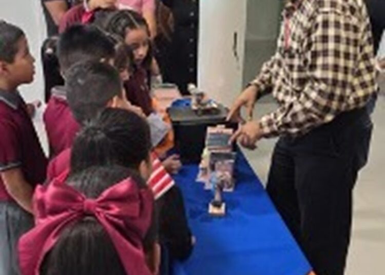 Participa la UAT en feria infantil de la ciencia en Reynosa