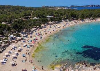 Cambio climático amenaza el turismo costero