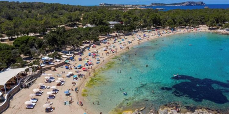 Cambio climático amenaza el turismo costero