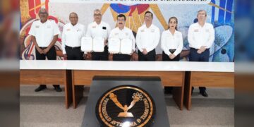 Preside Dámaso Anaya la firma del contrato colectivo UAT-SUTUAT