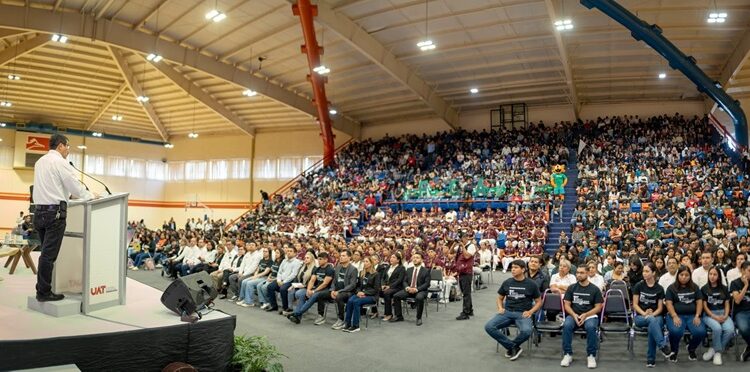 “Que nuestros estudiantes sean líderes con sentido humanista”: Dámaso