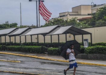 Huracán ‘Rafael’ de categoría 2, rumbo a Cuba