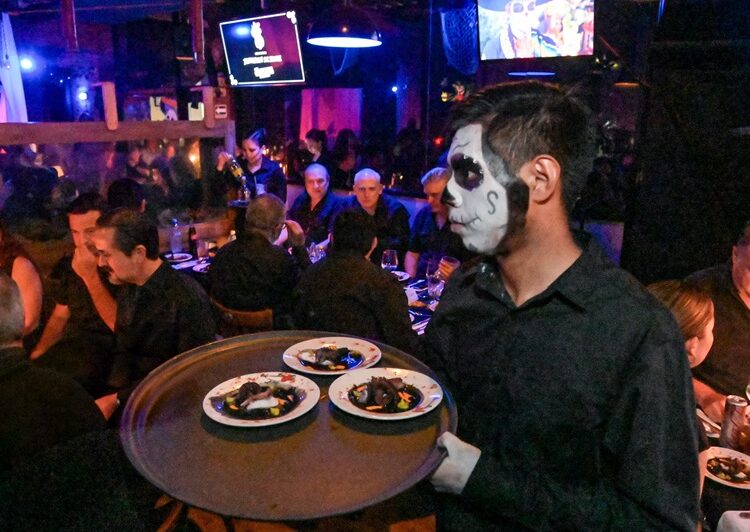 Realiza Grupo Curricanes cena temática a beneficio del DIF Tampico