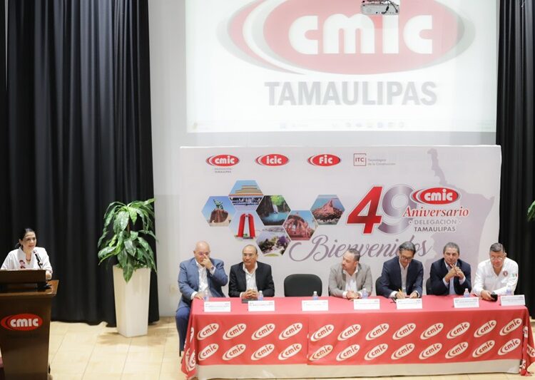 Reconoce Mónica participación de constructores en la Transformación de Tampico