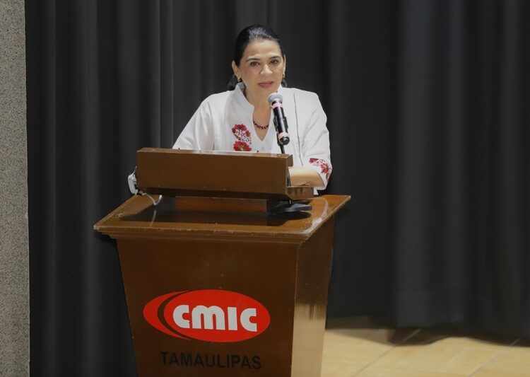 Reconoce Mónica participación de constructores en la Transformación de Tampico