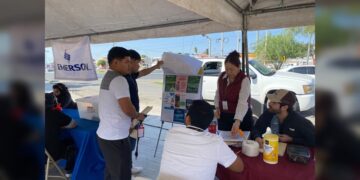 Responden ciudadanos a ‘Feria de Empleo’ en NLD