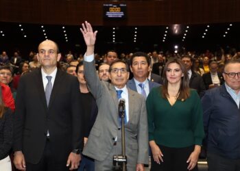 Rinde protesta Rogelio Ramírez de la O como titular de Hacienda