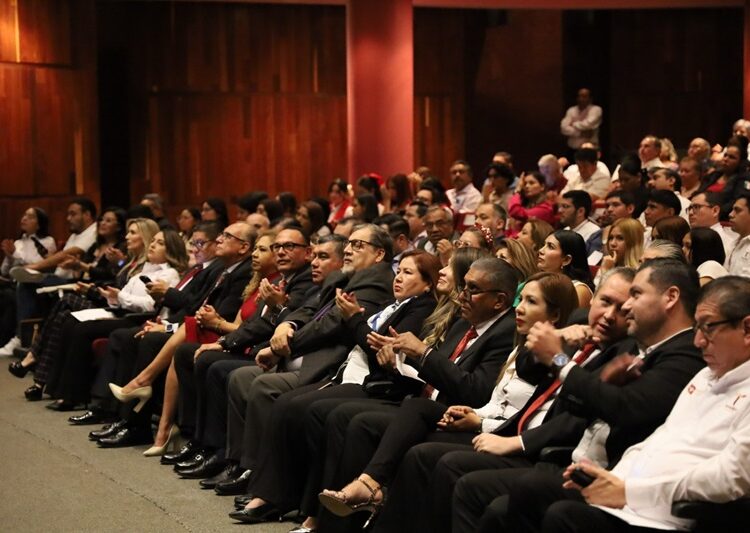 Impulsa IDP, actualización de operadores judiciales