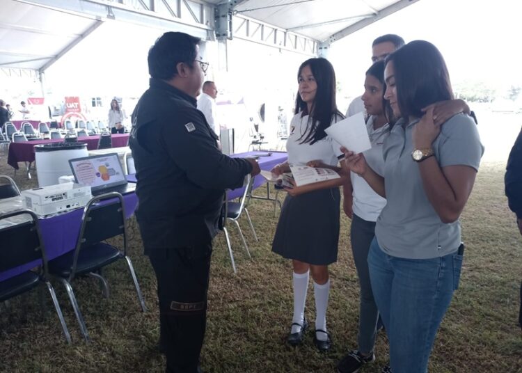 Promueve Guardia Estatal Cibernética el civismo digital en Cruillas