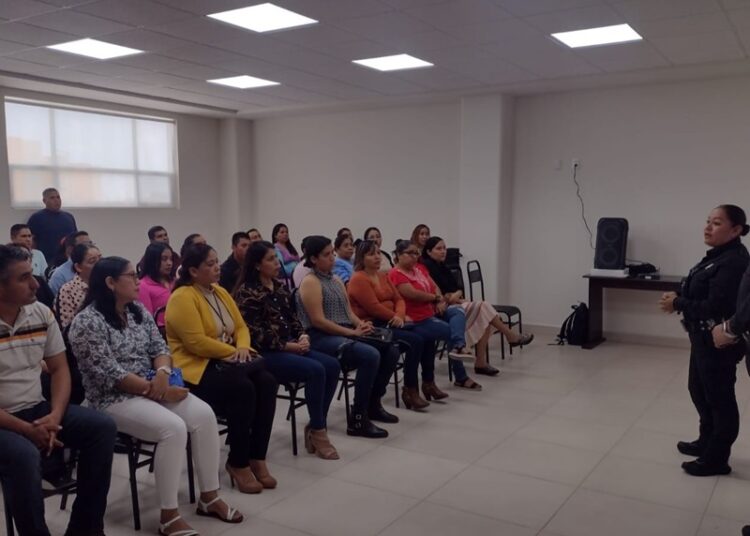 Guardia Estatal de Género imparte plática informativa a personal de SEDENA