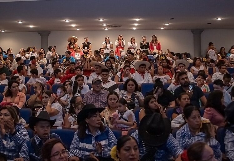 Se lleva a cabo el 1. er Intercam Revolucionario de Educación Especial