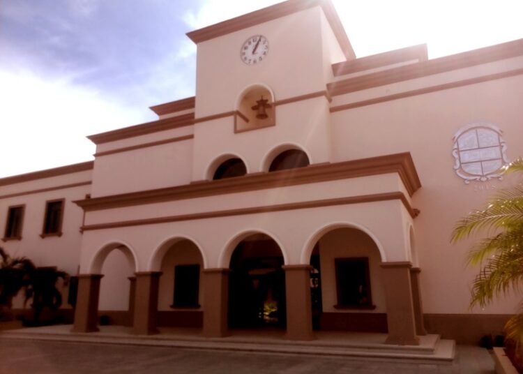 Síndico y Regidores retan a AMM en una polémica sesión de Cabildo