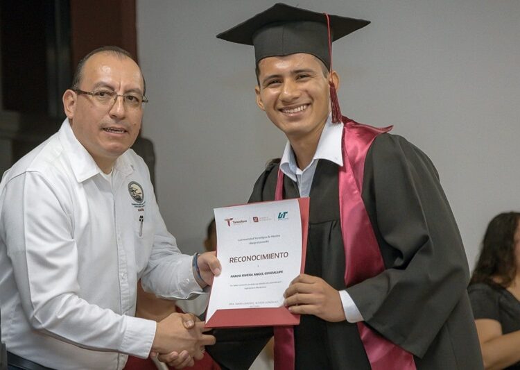 Entrega UT de Altamira una nueva generación de profesionistas