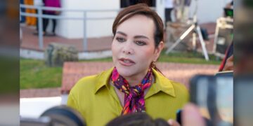 Vacuna Gobierno de NLD a más de mil 800 ciudadanos contra Influenza y COVID