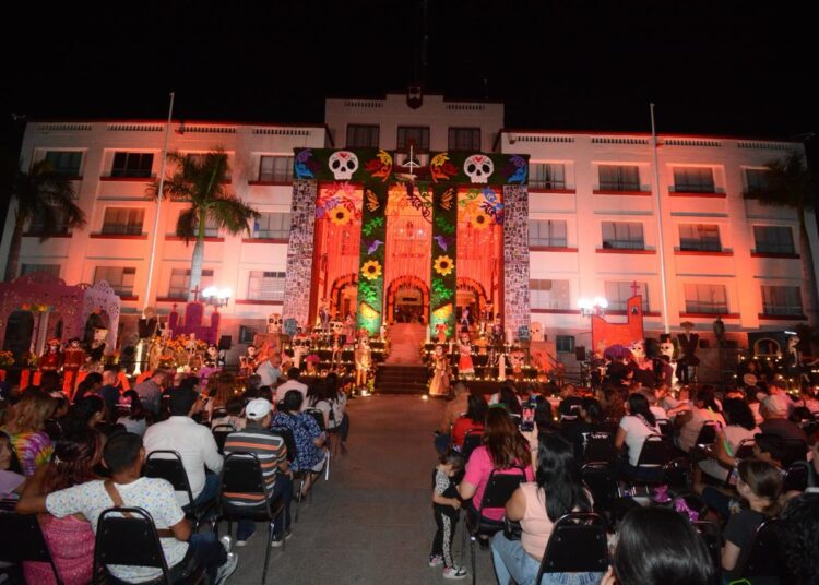 Américo y María fortalecen tradición del Día de Muertos en Tamaulipas