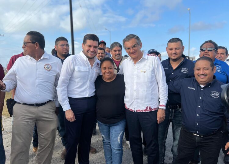 Reciben a AVA y a AGF, con entusiasmo, en el Puerto del Norte Matamoros