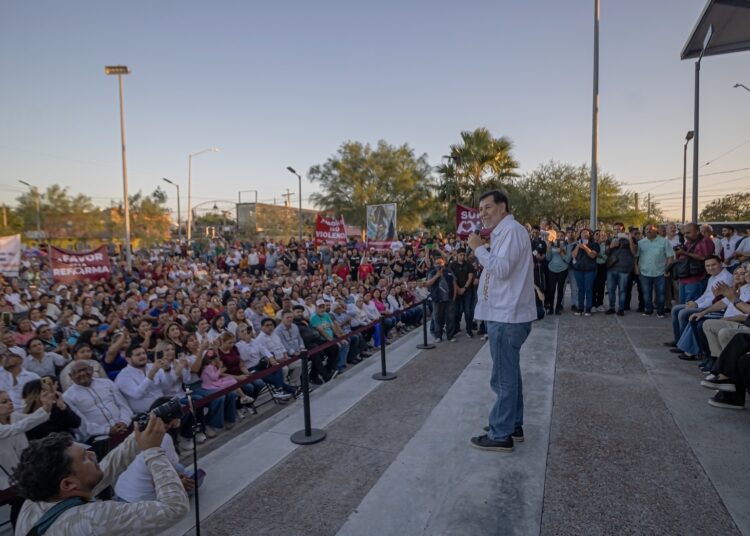 Recibe primer morenista de Matamoros al Senador Fernández Noroña