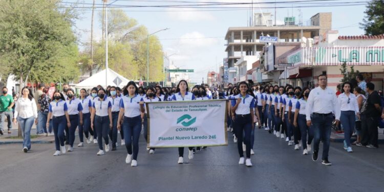 Invita NLD al desfile del Día de la Revolución