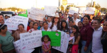 Entrega CarmenLlilia millonarias obras al poniente de NLD