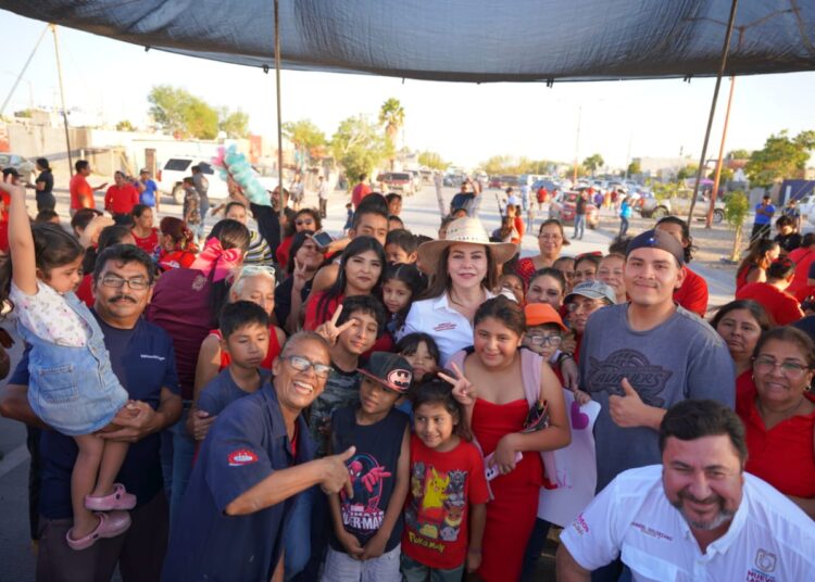 Entrega CarmenLlilia millonarias obras al poniente de NLD