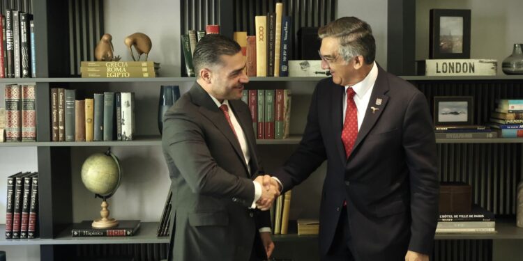 Se encuentran Américo Villarreal y Omar García Harfuch