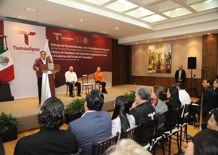 Entrega AVA reconocimientos a servidores públicos capacitados por el Senado