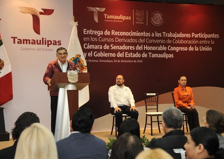 Entrega AVA reconocimientos a servidores públicos capacitados por el Senado