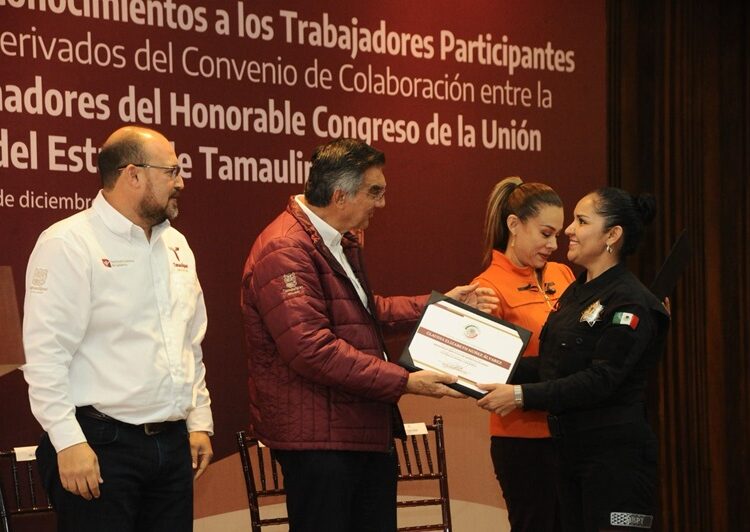 Entrega AVA reconocimientos a servidores públicos capacitados por el Senado