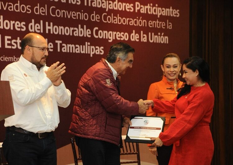 Entrega AVA reconocimientos a servidores públicos capacitados por el Senado