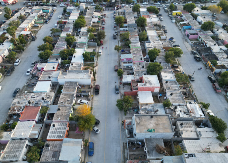 Alcaldesa de NLD lleva obras de impacto social al sur